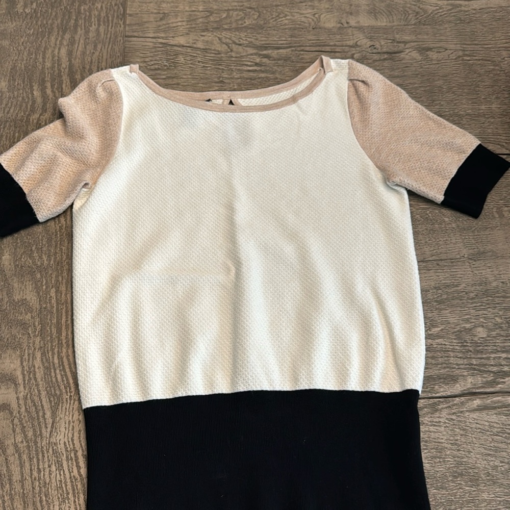 WHBM short sleeve cream sweater EUC